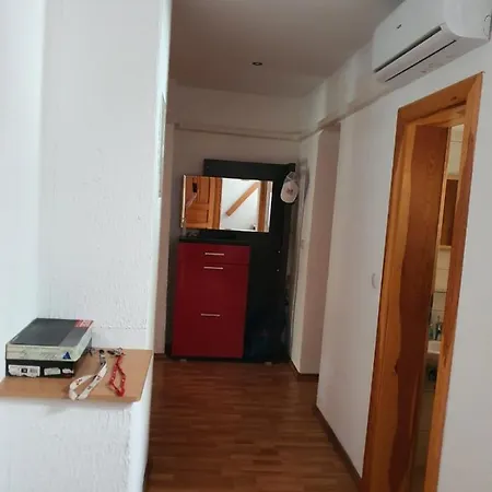 Karlo Apartment *